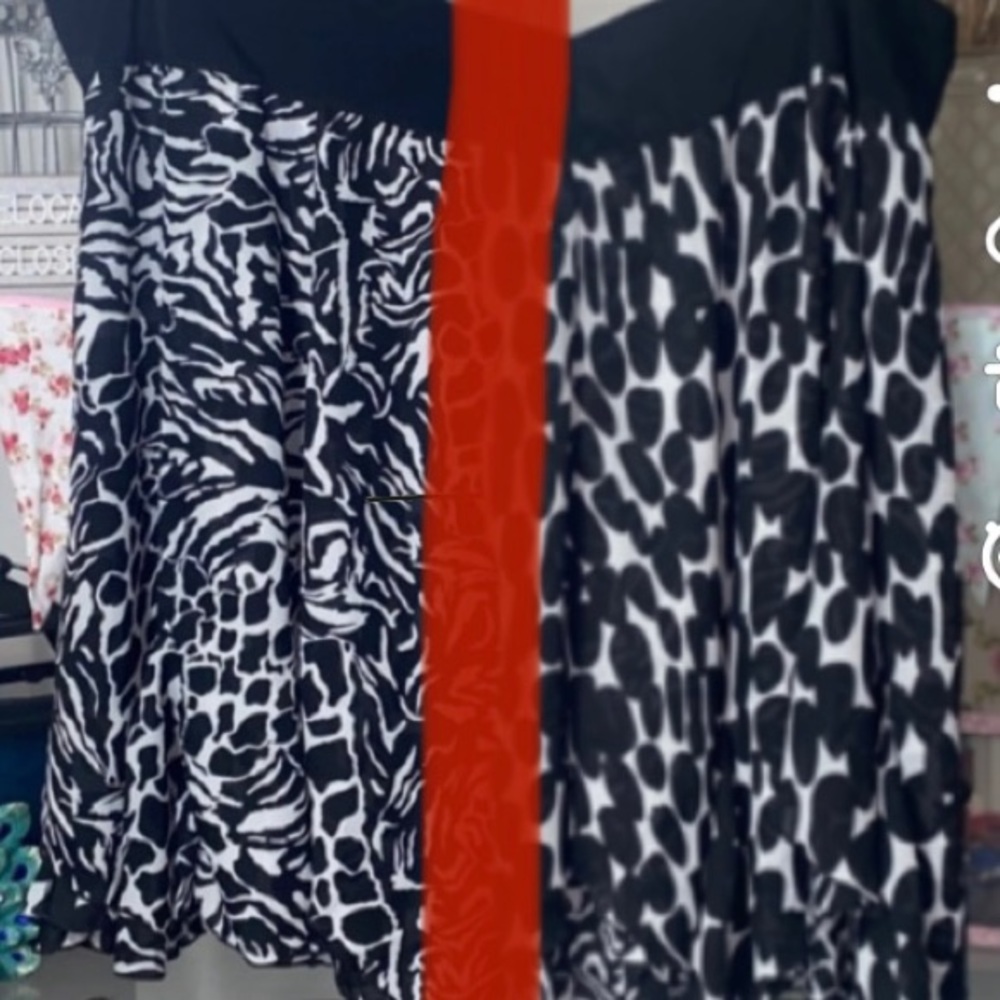Reversible 4X Zebra Black and White Polka Dot Print Skirt Fall Winter Trendy - Picture 6 of 6